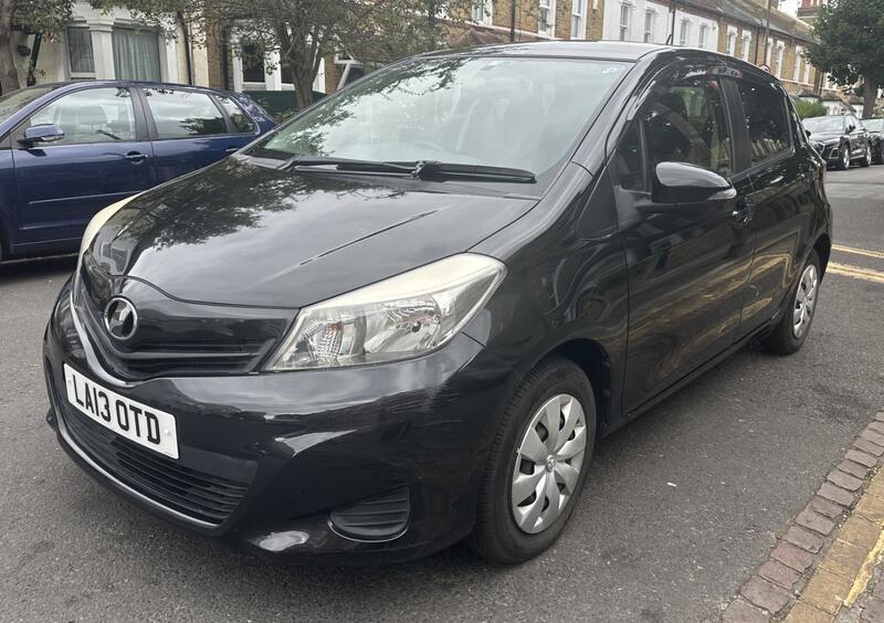 TOYOTA VITZ Yaris, 1.3 Petrol 5 Dr 2013