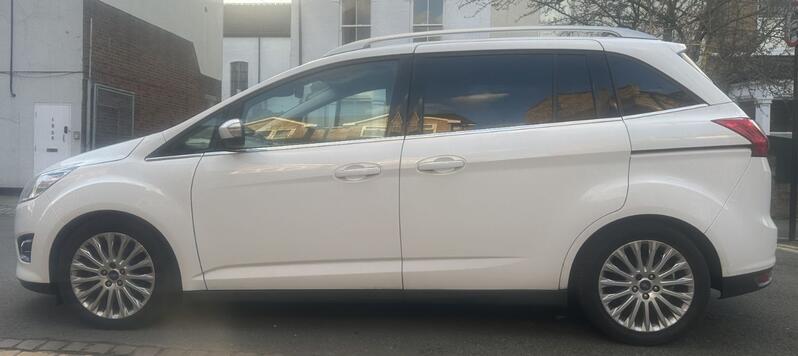FORD GRAND C-MAX 1.0 T EcoBoost Titanium 2013