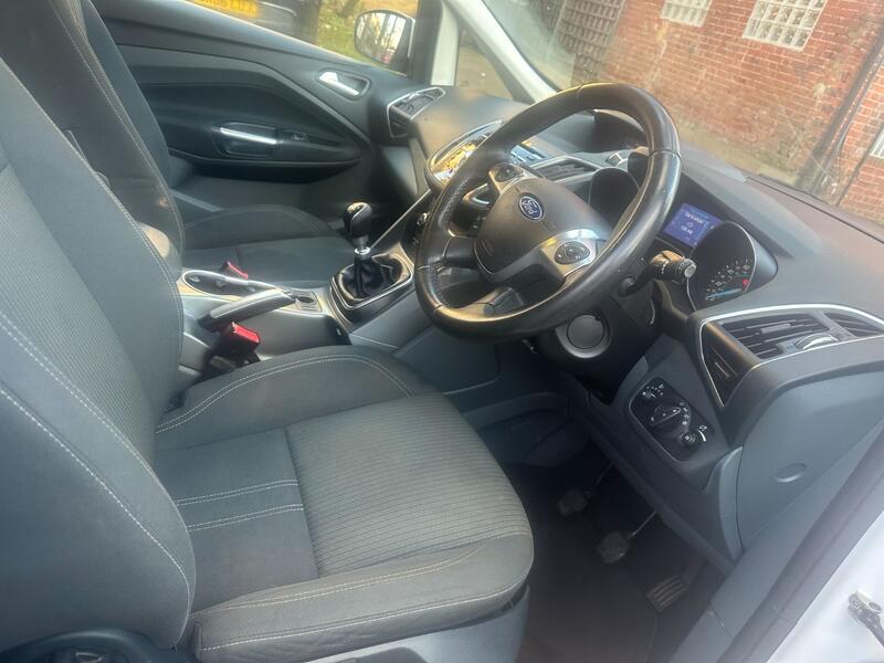 FORD GRAND C-MAX 1.0 T EcoBoost Titanium 2013