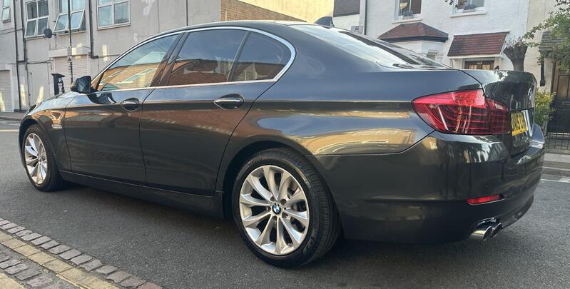 BMW 5 SERIES 2.0 520d Luxury Saloon 2015