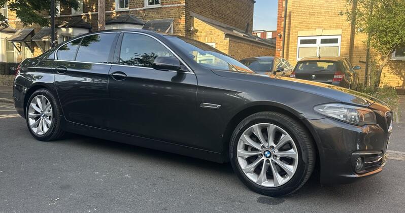 BMW 5 SERIES 2.0 520d Luxury Saloon 2015