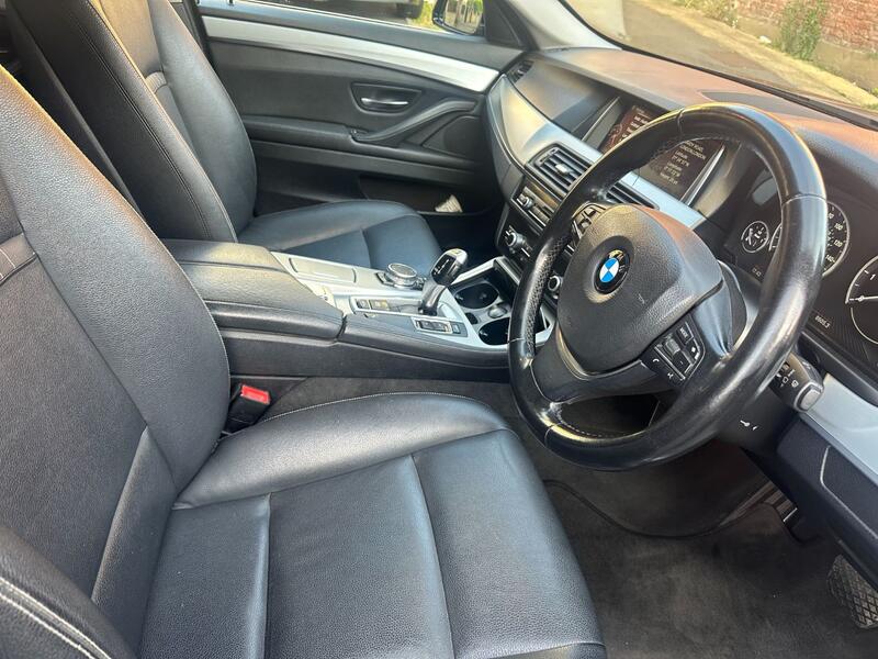 BMW 5 SERIES 2.0 520d Luxury Saloon 2015