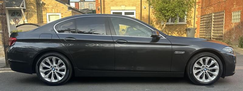BMW 5 SERIES 2.0 520d Luxury Saloon 2015