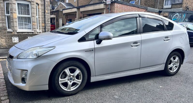 TOYOTA PRIUS HYBRID 1.8 VVT-h T Spirit CVT, ULEZ COMPLIANT 2009