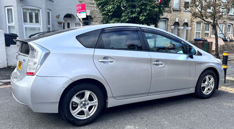 TOYOTA PRIUS HYBRID 1.8 VVT-h T Spirit CVT, ULEZ COMPLIANT 2009